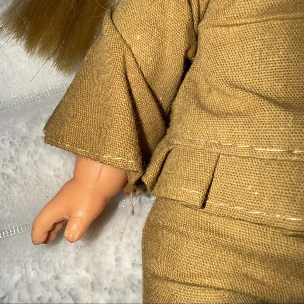 Nasco 1970s Grow-Hair Doll  Miss Claudette 11